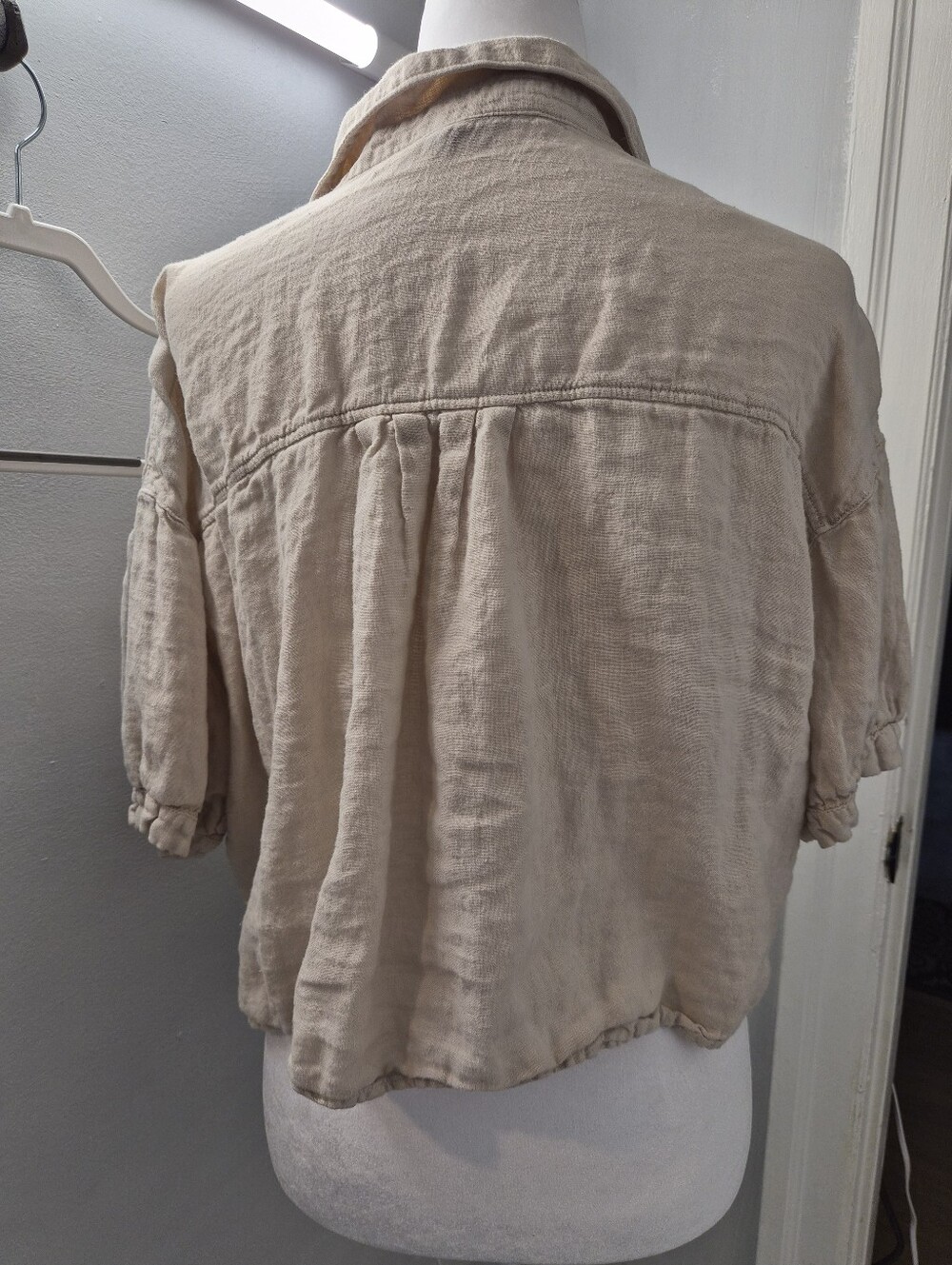 Zara Beige Linen Short-Sleeve Cropped Shirt - Picture 7 of 8